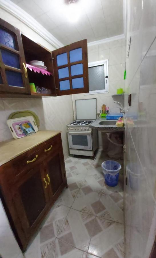 Furnished Apartment - Beach View "Nearest Beach 2 Minutes Walking" - Free Wifi- Abo Keer - Alexandria - Egypt Abu Qir 외부 사진